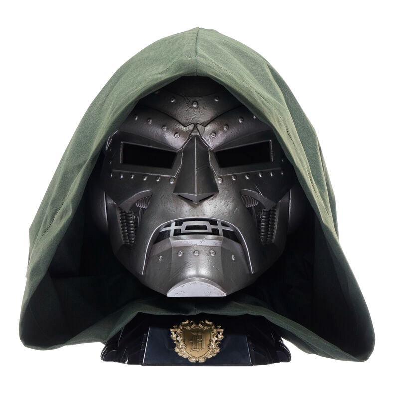 Casco premium Doctor Doom Marvel Legends